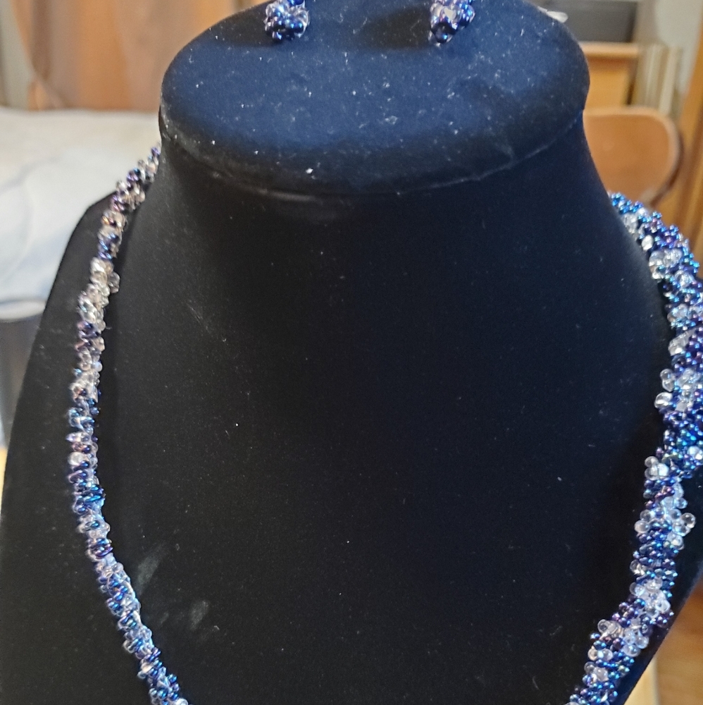 Beaded necklace